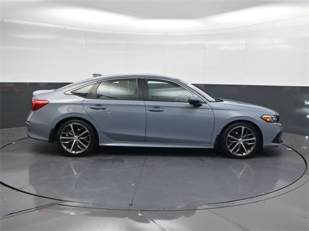 Used 2022 Honda Civic Touring Sedan