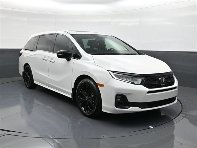 2025 Honda Odyssey photo 2