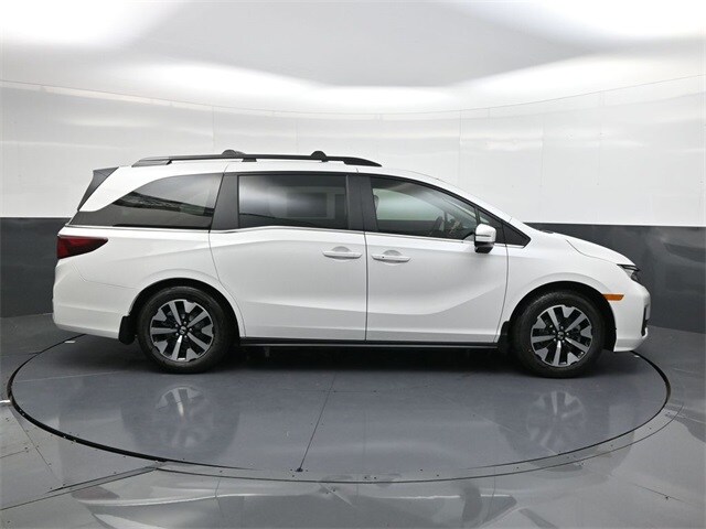 2026 Honda Odyssey EX-L photo 3