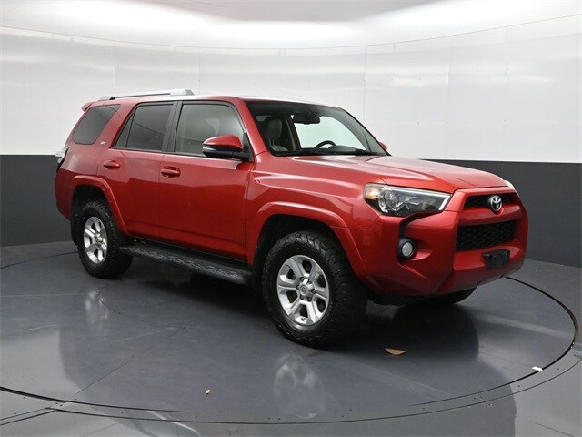 2014 Toyota 4Runner SR5 photo 2