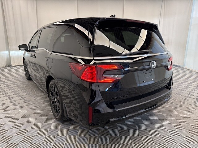 2026 Honda Odyssey photo 3