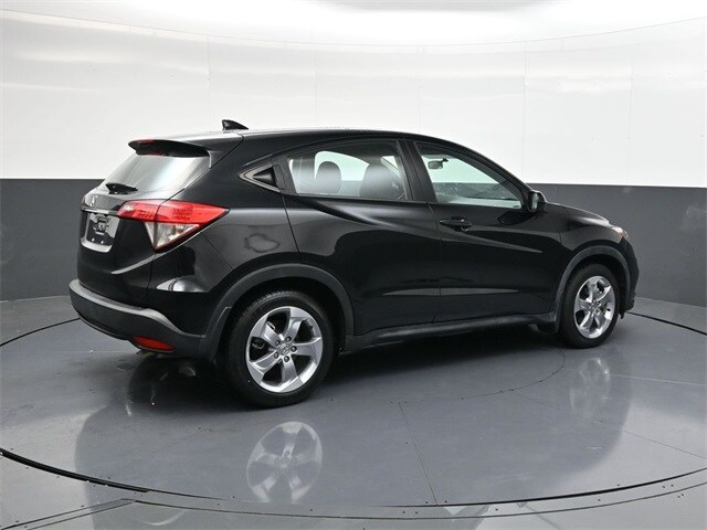 2022 Honda HR-V LX 2WD photo 2