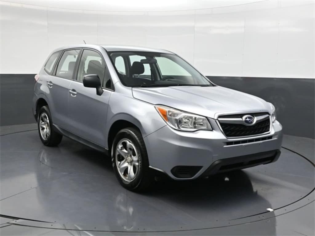 Used 2015 Subaru Forester 2.5i (CVT) SUV