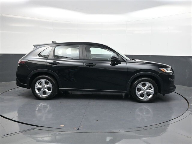 2023 Honda HR-V LX 2WD photo 3