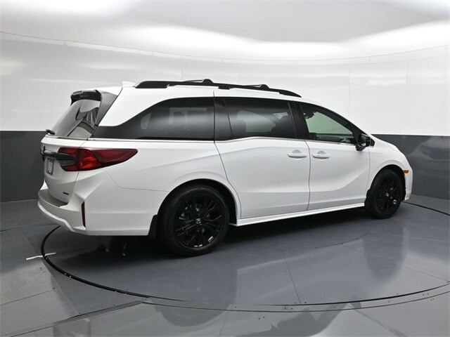 2026 Honda Odyssey photo 4