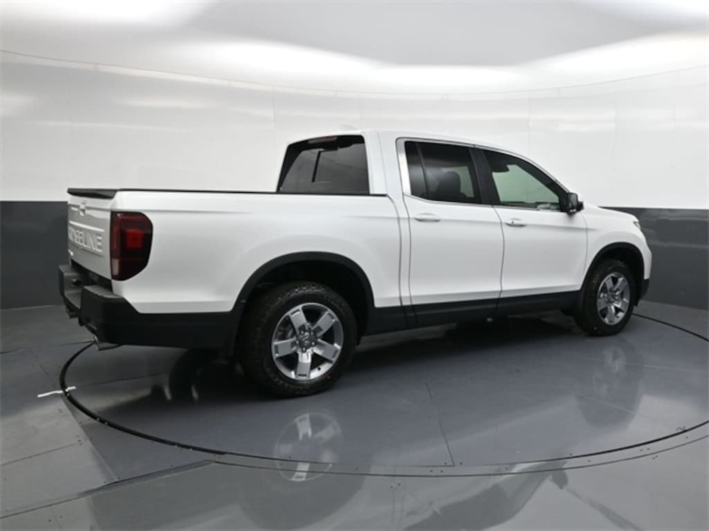 New 2026 Honda Ridgeline RTL Truck Crew Cab