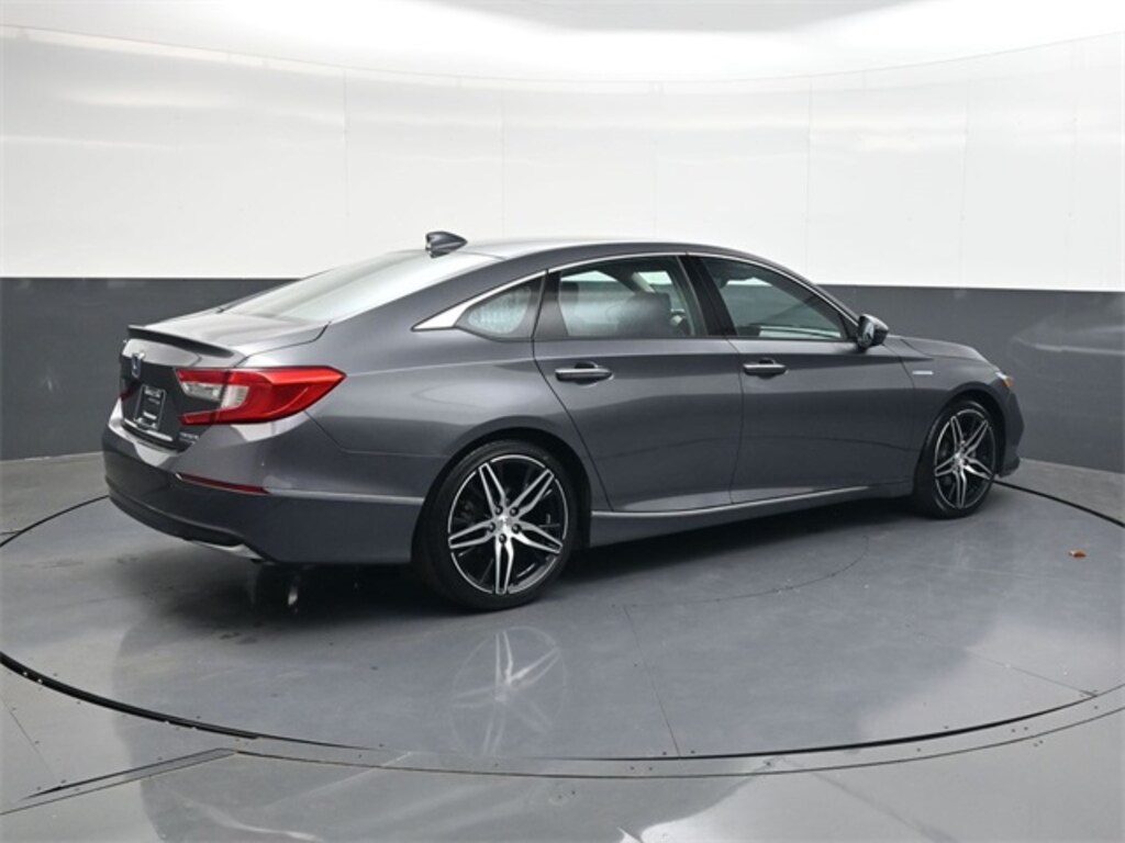 Used 2022 Honda Accord Hybrid Touring Sedan