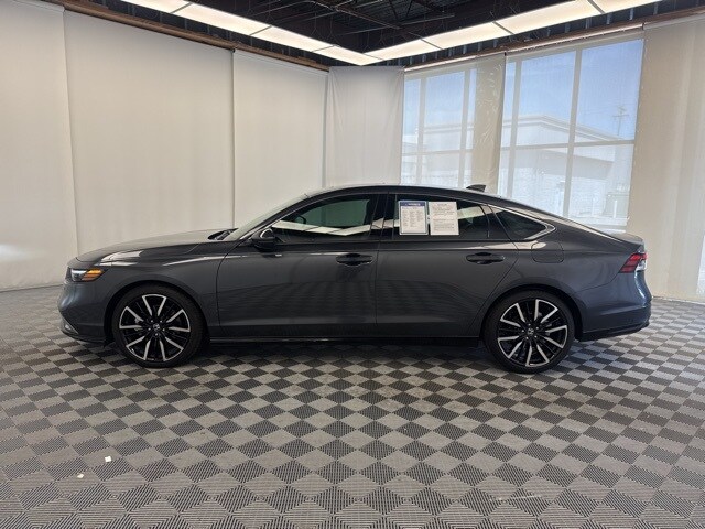 2025 Honda Accord Hybrid Touring photo 3