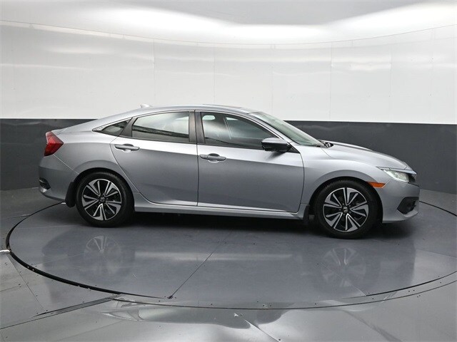 2016 Honda Civic EX-T photo 3