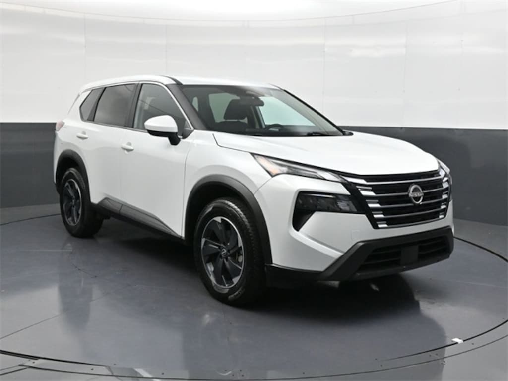 Used 2024 Nissan Rogue SV SUV