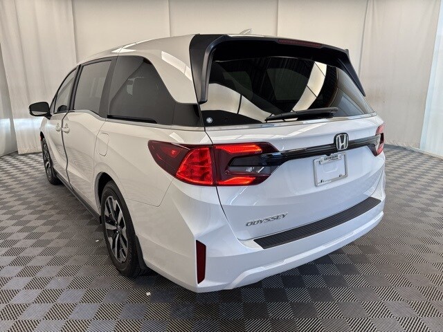2026 Honda Odyssey EX-L photo 3