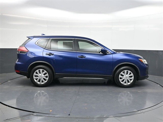 2020 Nissan Rogue S photo 3