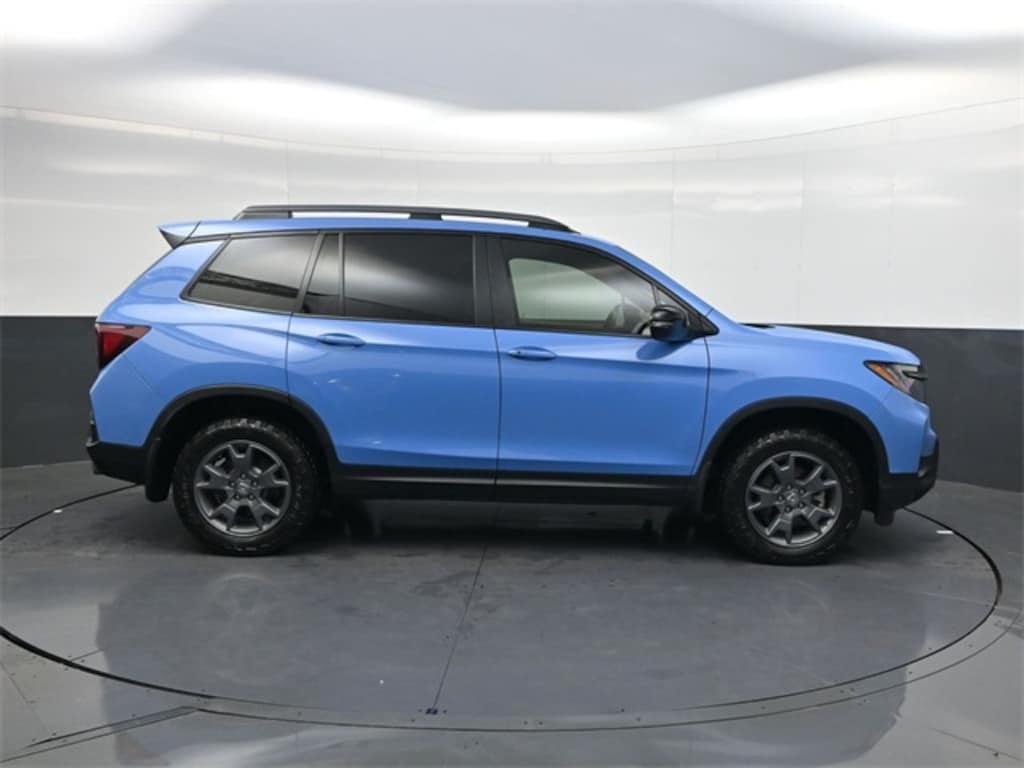 Used 2025 Honda Passport TrailSport SUV