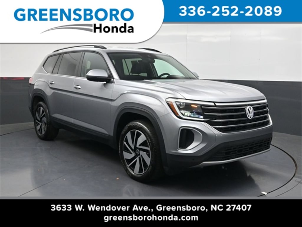 Used 2024 Volkswagen Atlas 2.0T SE w/Technology SUV