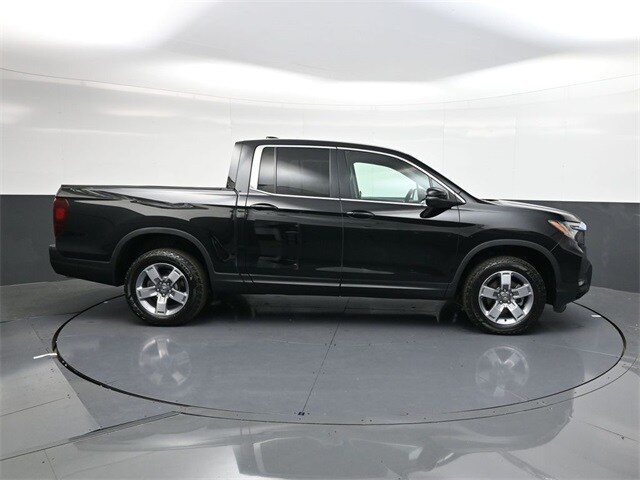 2025 Honda Ridgeline RTL photo 3