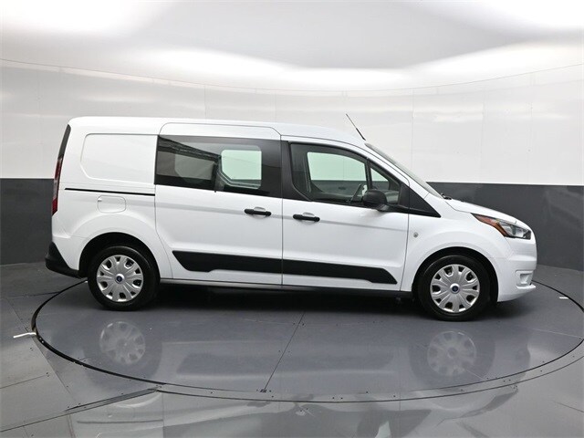 2022 Ford Transit Connect XLT photo 3