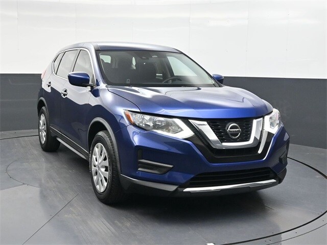 2020 Nissan Rogue S photo 2