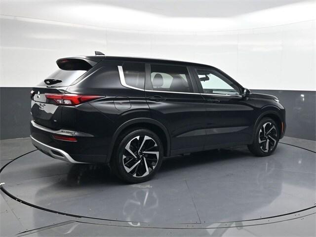 2024 Mitsubishi Outlander SE Ralliart photo 4