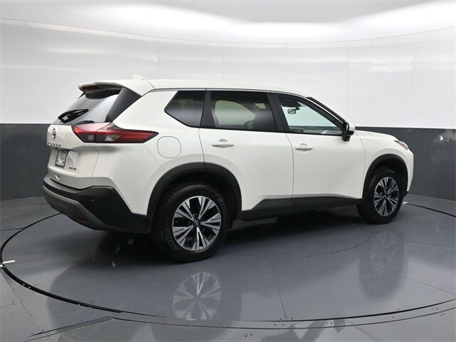 2023 Nissan Rogue SV photo 2