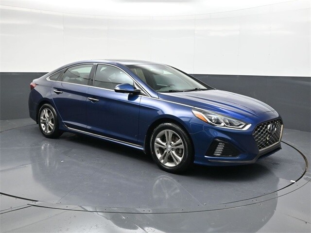 2019 Hyundai Sonata Sport photo 2