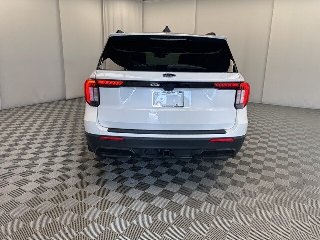 2025 Ford Explorer ST-Line photo 3