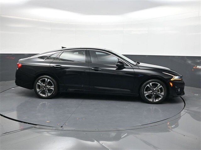 2023 Kia K5 EX photo 3