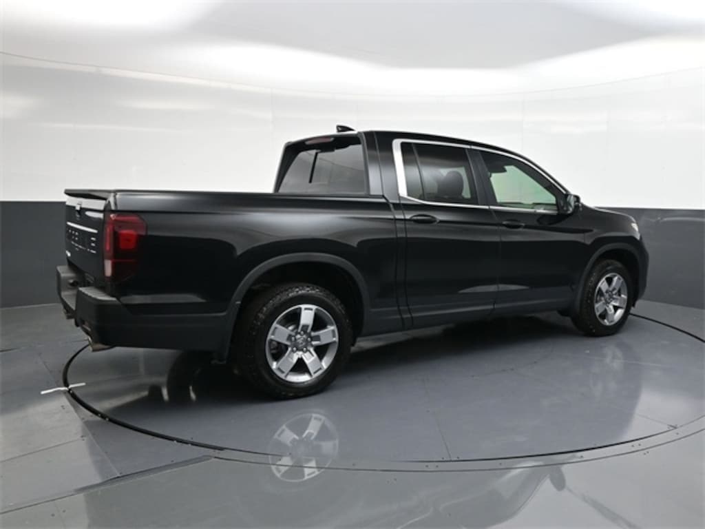 Certified 2025 Honda Ridgeline RTL Truck Crew Cab
