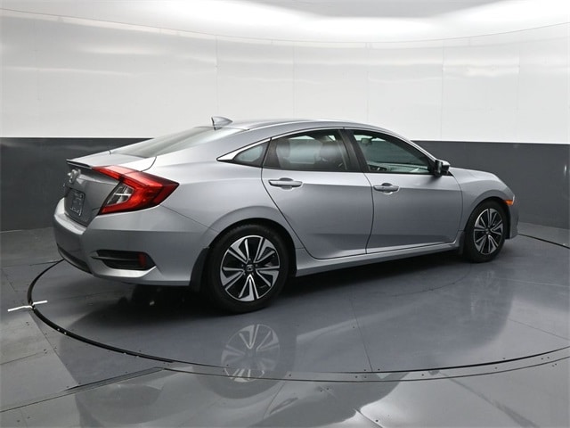 2016 Honda Civic EX-T photo 4