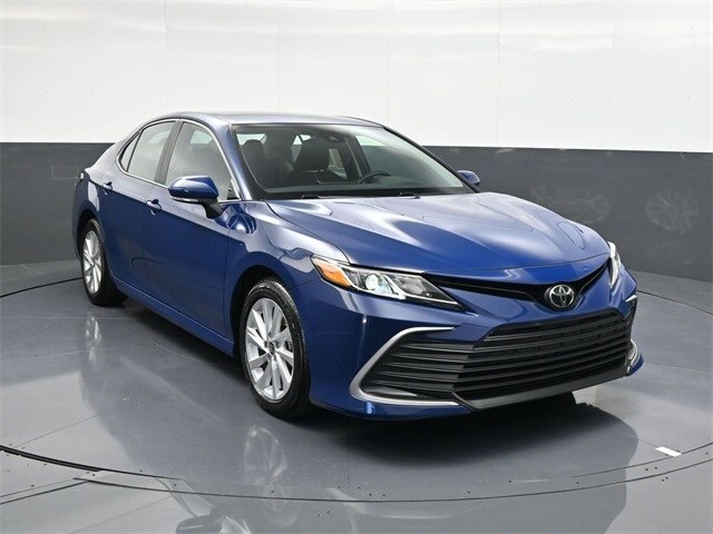 2024 Toyota Camry LE photo 2
