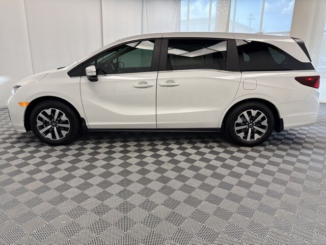 2026 Honda Odyssey EX-L photo 2