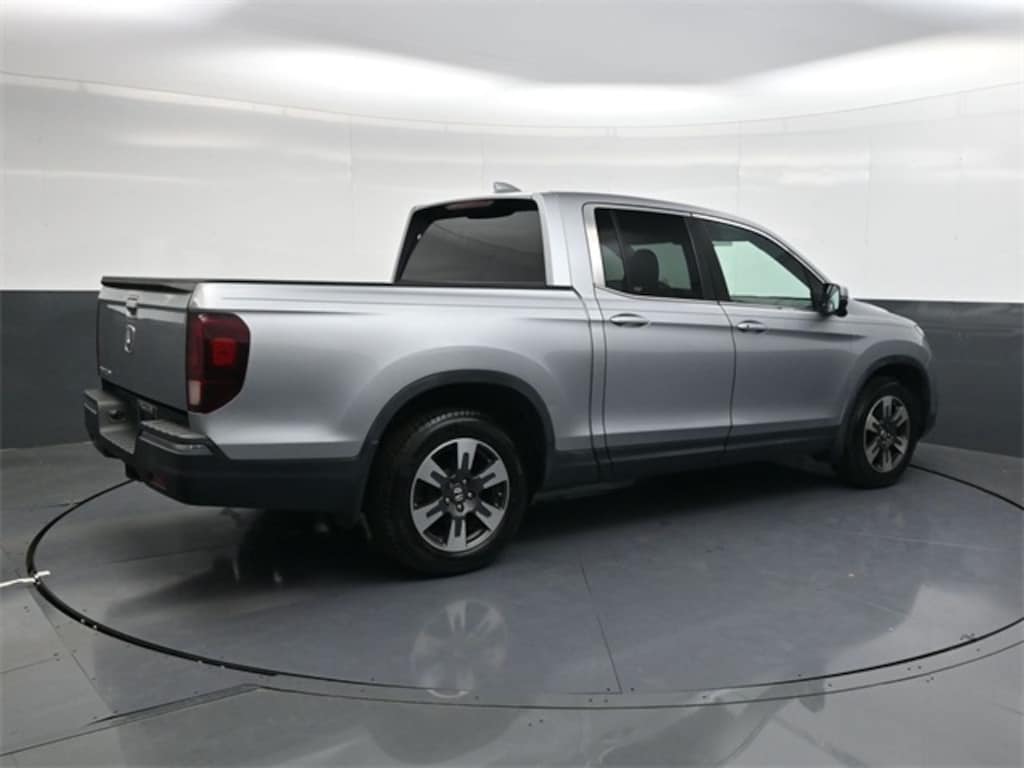 Used 2018 Honda Ridgeline RTL-T FWD Truck Crew Cab