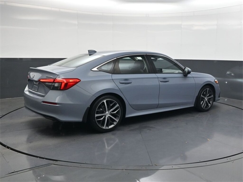 Used 2022 Honda Civic Touring Sedan