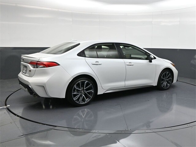 2022 Toyota Corolla SE photo 4
