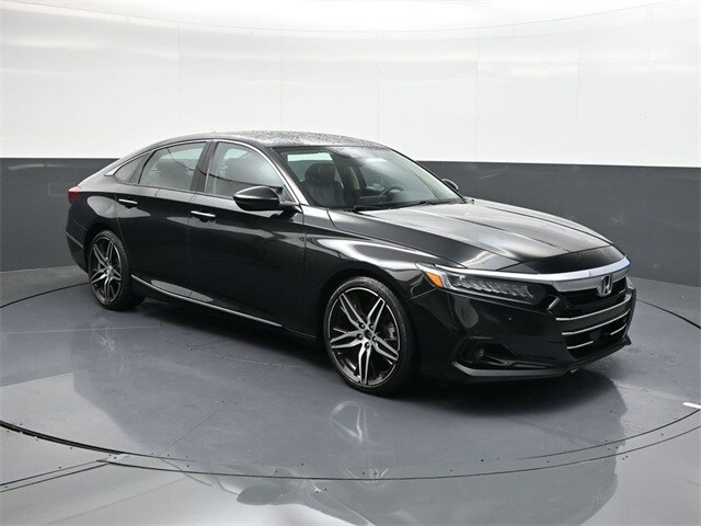 2021 Honda Accord Touring 2.0T photo 2
