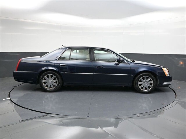 2006 Cadillac DTS photo 3