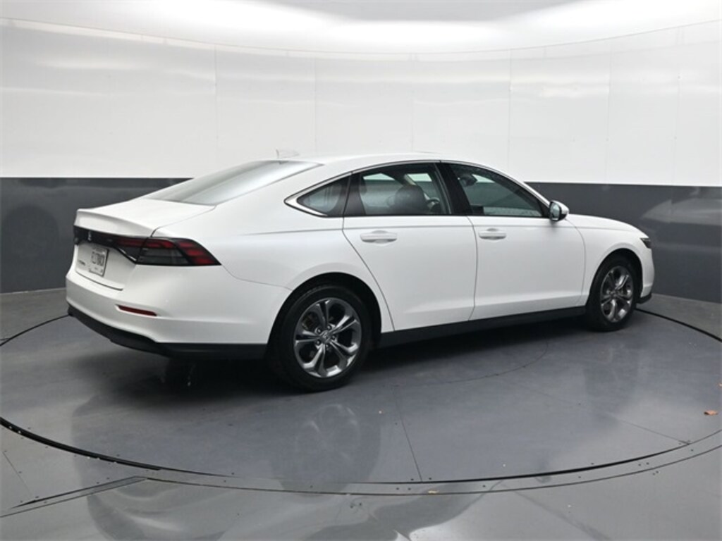 Used 2024 Honda Accord EX Sedan