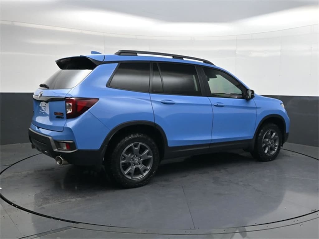 Used 2025 Honda Passport TrailSport SUV