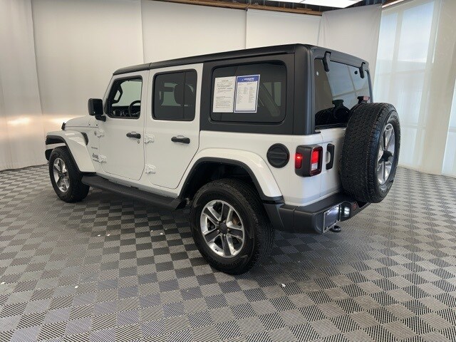 2022 Jeep Wrangler Unlimited Sahara photo 4