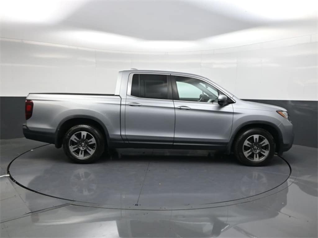 Used 2018 Honda Ridgeline RTL-T FWD Truck Crew Cab