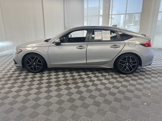 2022 Honda Civic Sport Touring Hatchback photo 3