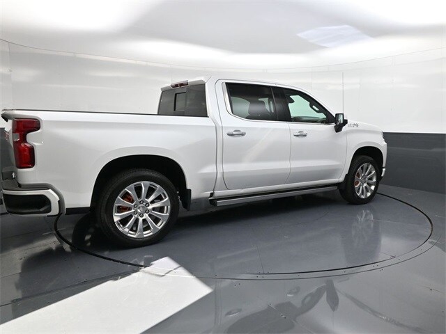 2019 Chevrolet Silverado 1500 High Country photo 4