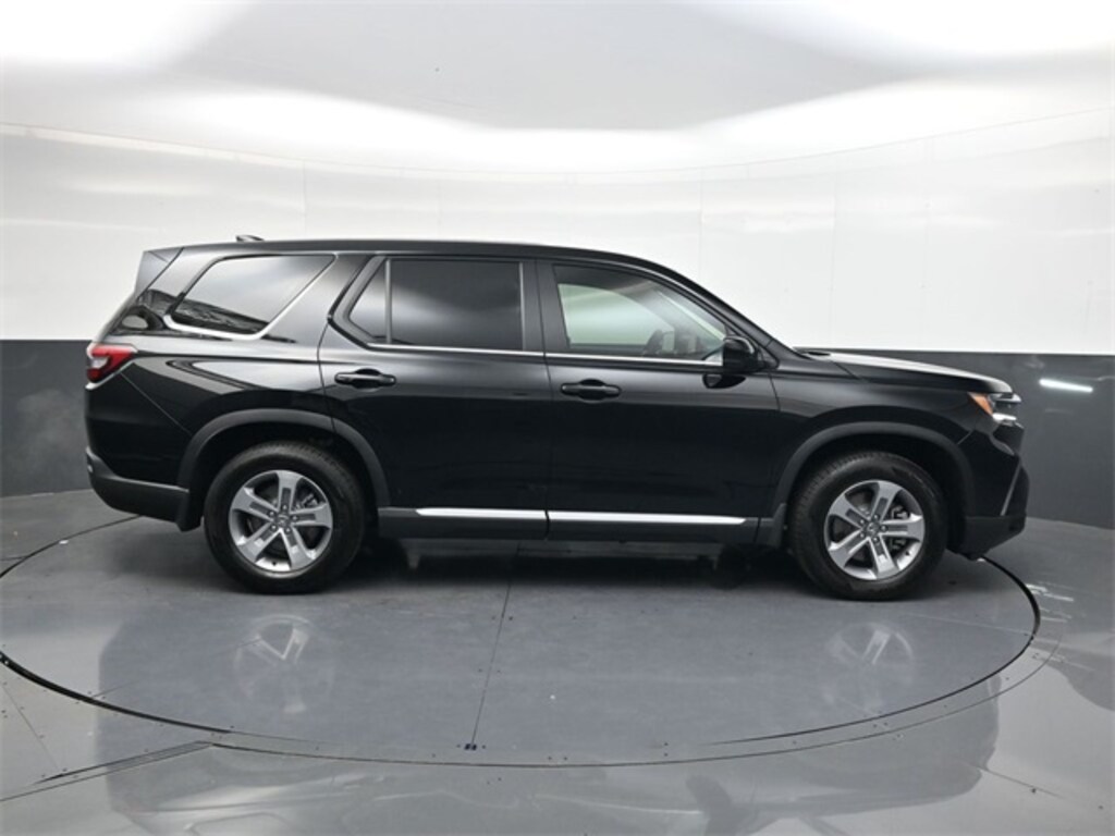 Used 2025 Honda Pilot EX-L SUV