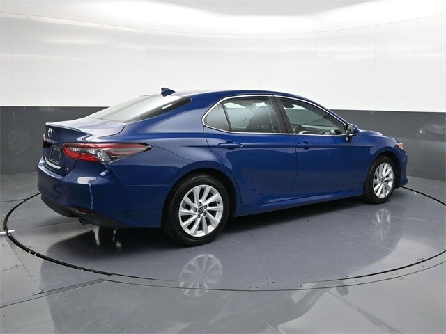 2024 Toyota Camry LE photo 4