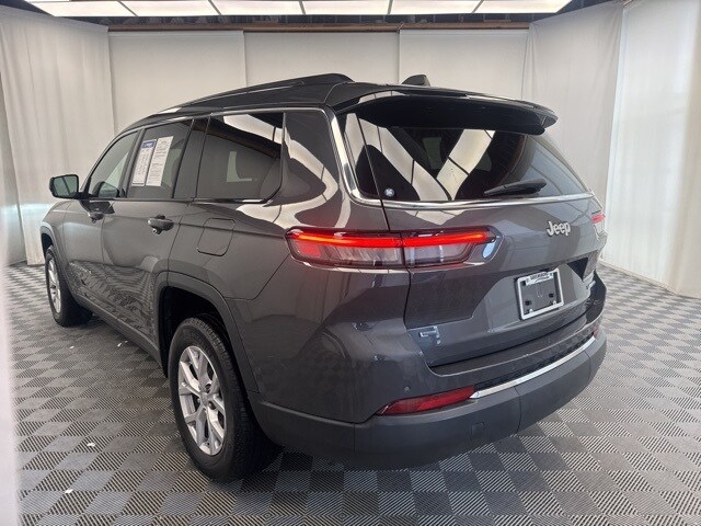 2022 Jeep Grand Cherokee Limited photo 3