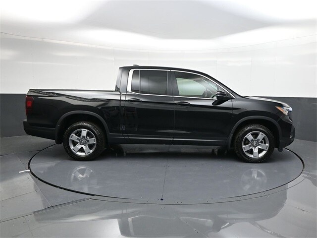 2025 Honda Ridgeline RTL photo 3