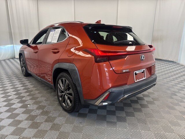 2019 Lexus UX 250h F SPORT photo 4