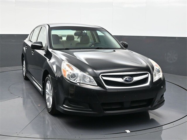 2012 Subaru Legacy 2.5i Premium photo 2
