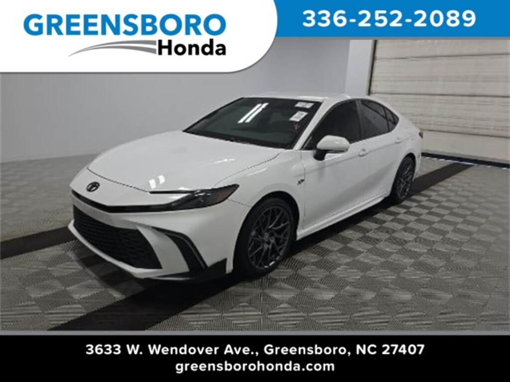 Used 2025 Toyota Camry SE Sedan