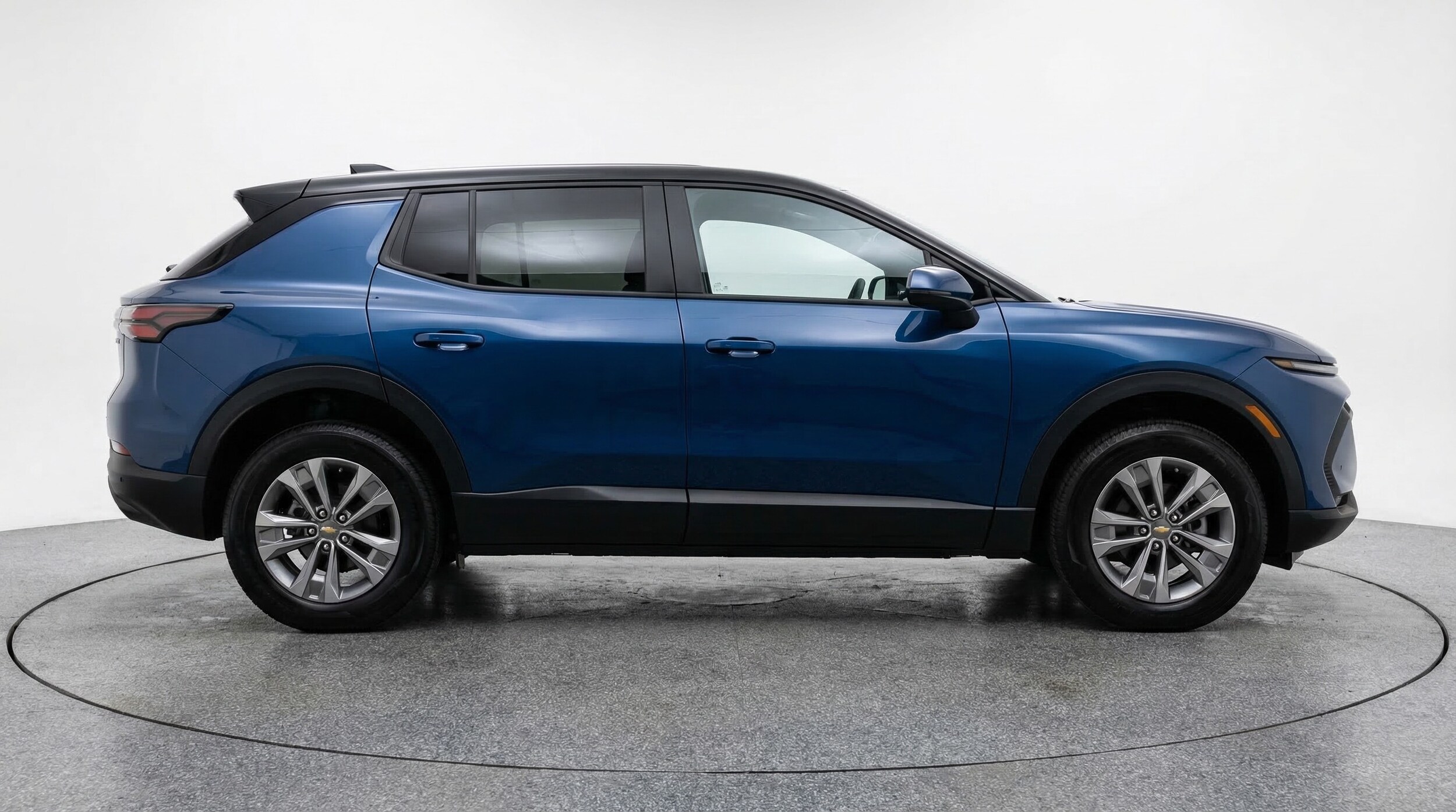 Thumbnail: 2025 Chevrolet Equinox - 8