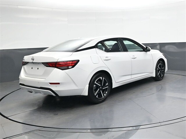 2025 Nissan Sentra SV photo 4